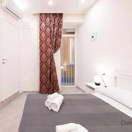 Apartamento Dimora Sergente Maggiore By Domusextra Nápoles